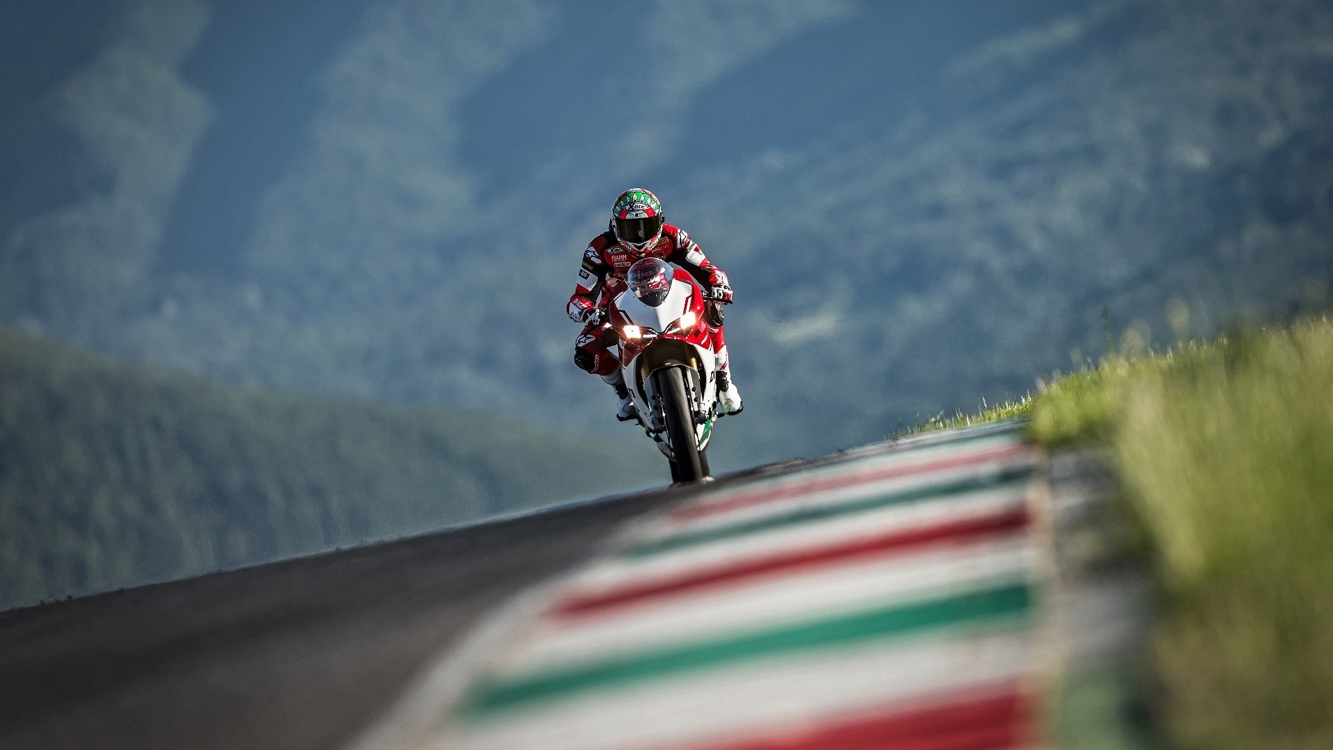 开云体育在线-苏亚雷斯封神夜！阿根廷绝杀荷兰内幕，35岁老将用最脏的方式，导演了史上最狠复仇